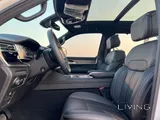 Jeep Grand Wagoneer Series II 2023
